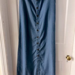 NWT Express Jeans Denim Maxi Skirt. Blue. Size 2
